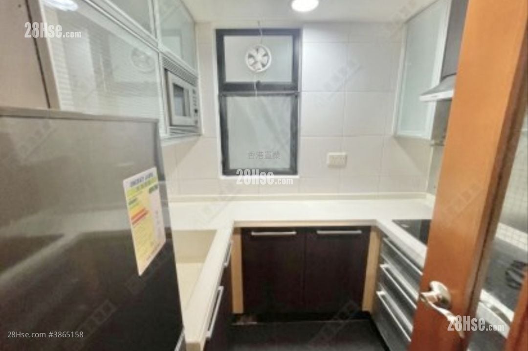 Park Island Sell 2 Bedrooms , 1 Bathroom 490 ft²