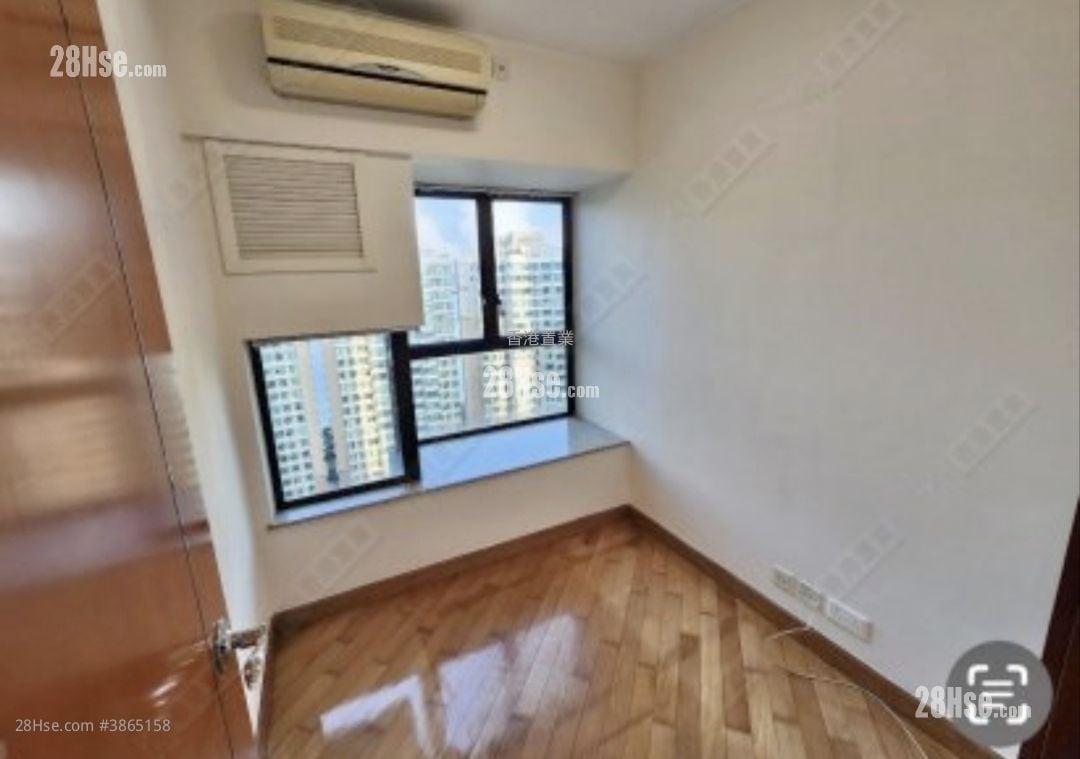 Park Island Sell 2 Bedrooms , 1 Bathroom 490 ft²