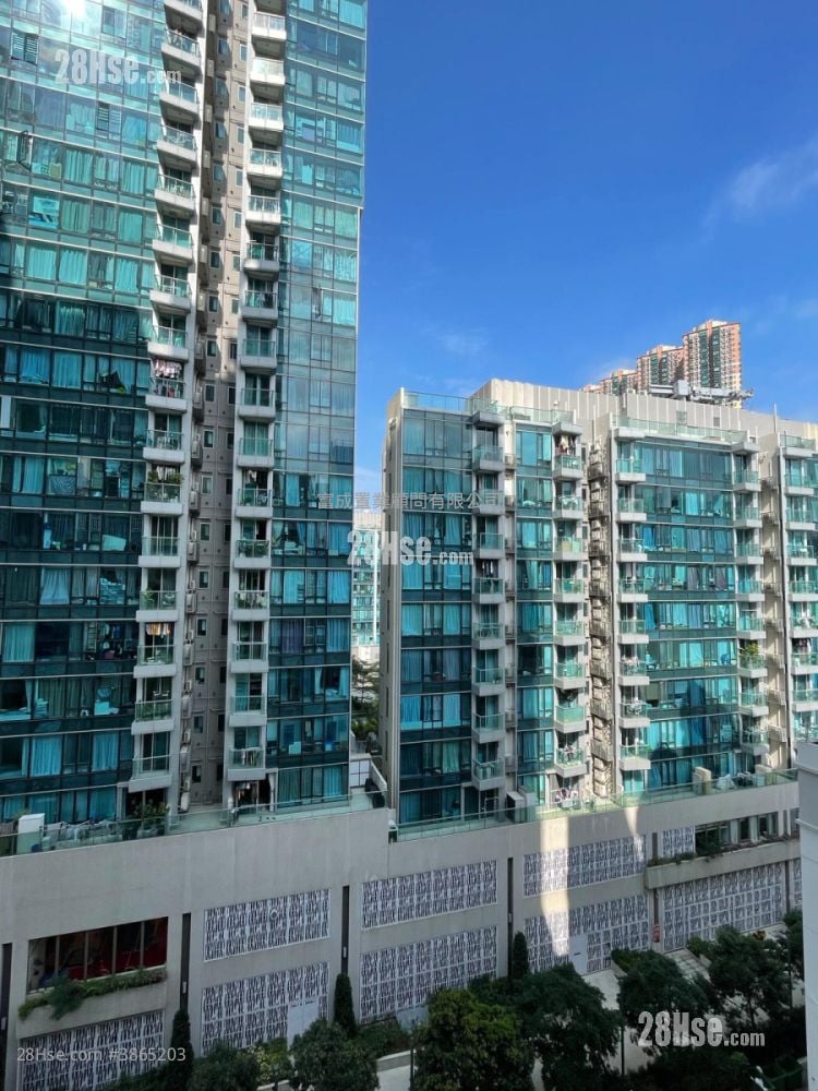Yung Ming Court Sell 2 Bedrooms , 1 Bathroom 376 ft²