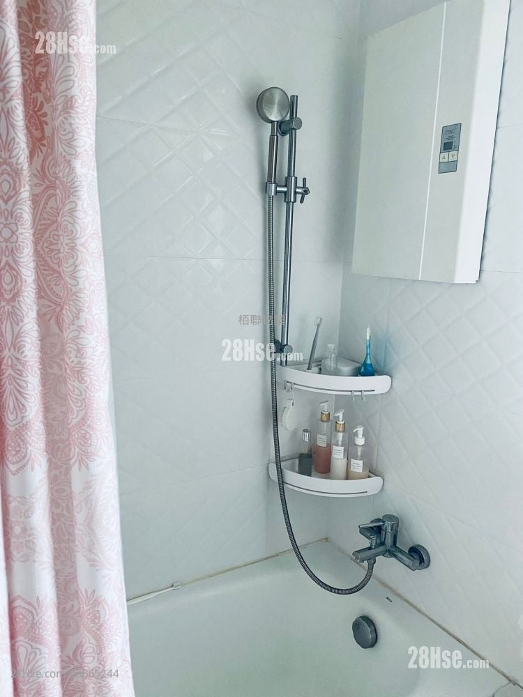 La Maison Du Nord Rental 2 Bedrooms , 1 Bathroom 344 ft²
