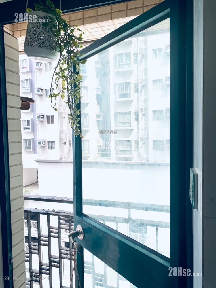 La Maison Du Nord Rental 2 Bedrooms , 1 Bathroom 344 ft²