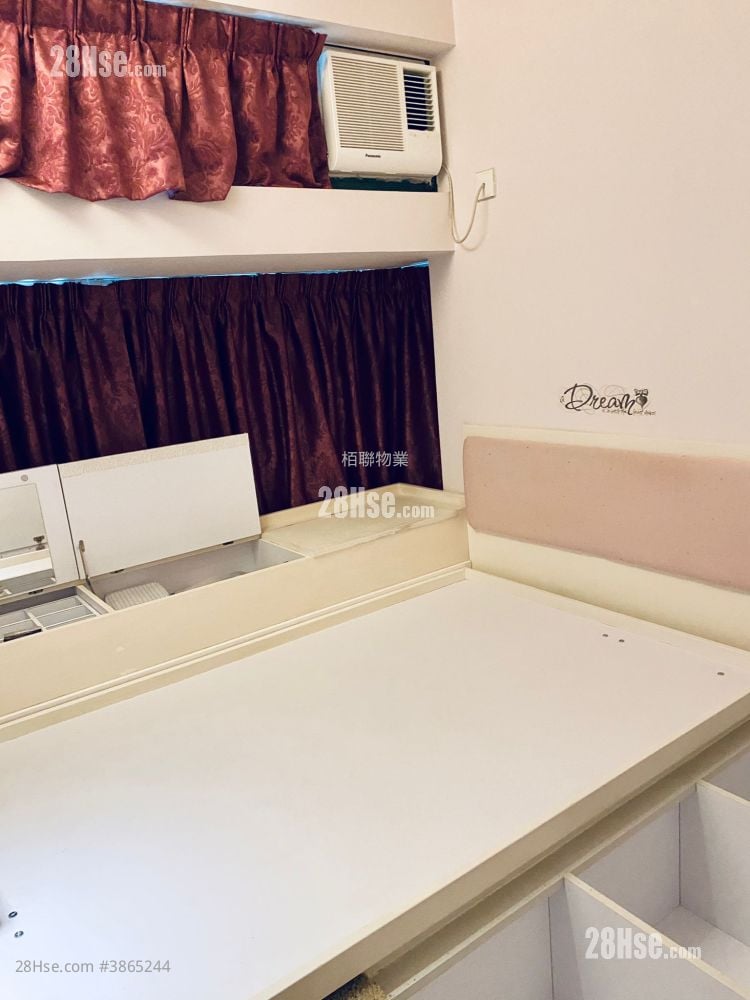La Maison Du Nord Rental 2 Bedrooms , 1 Bathroom 344 ft²