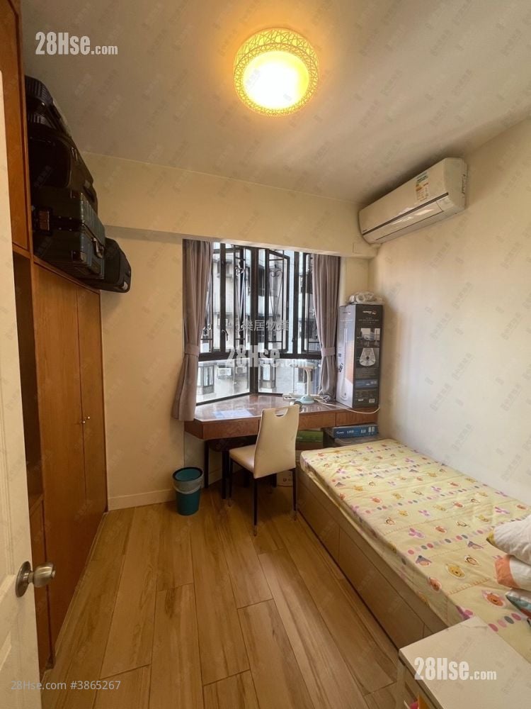 Kwong Fung Terrace Sell 3 Bedrooms , 2 Bathrooms 737 ft²