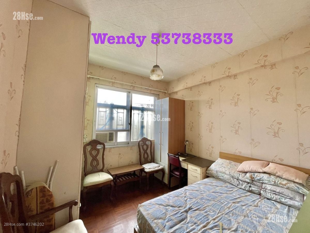 Mandarin Court Sell 3 Bedrooms , 2 Bathrooms 884 ft²
