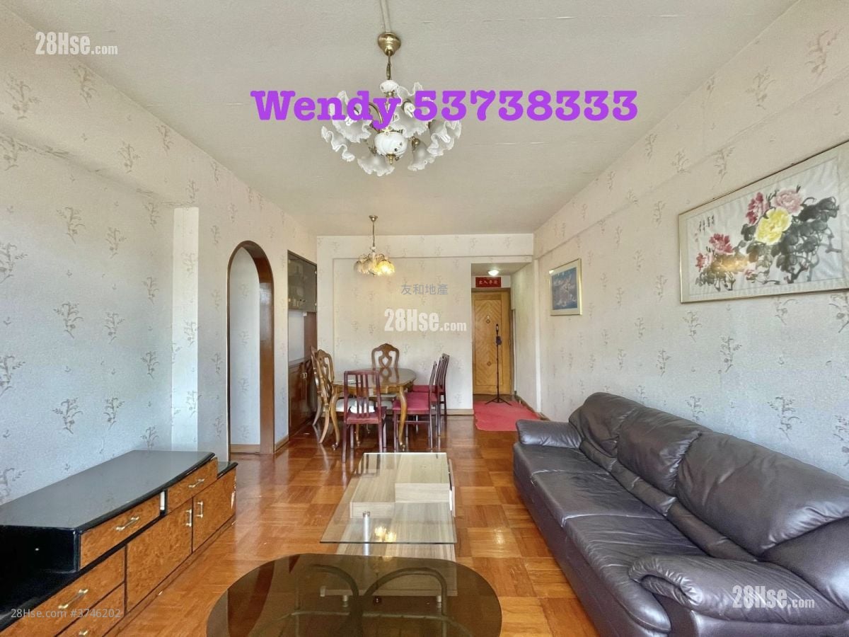 Mandarin Court Sell 3 Bedrooms , 2 Bathrooms 884 ft²