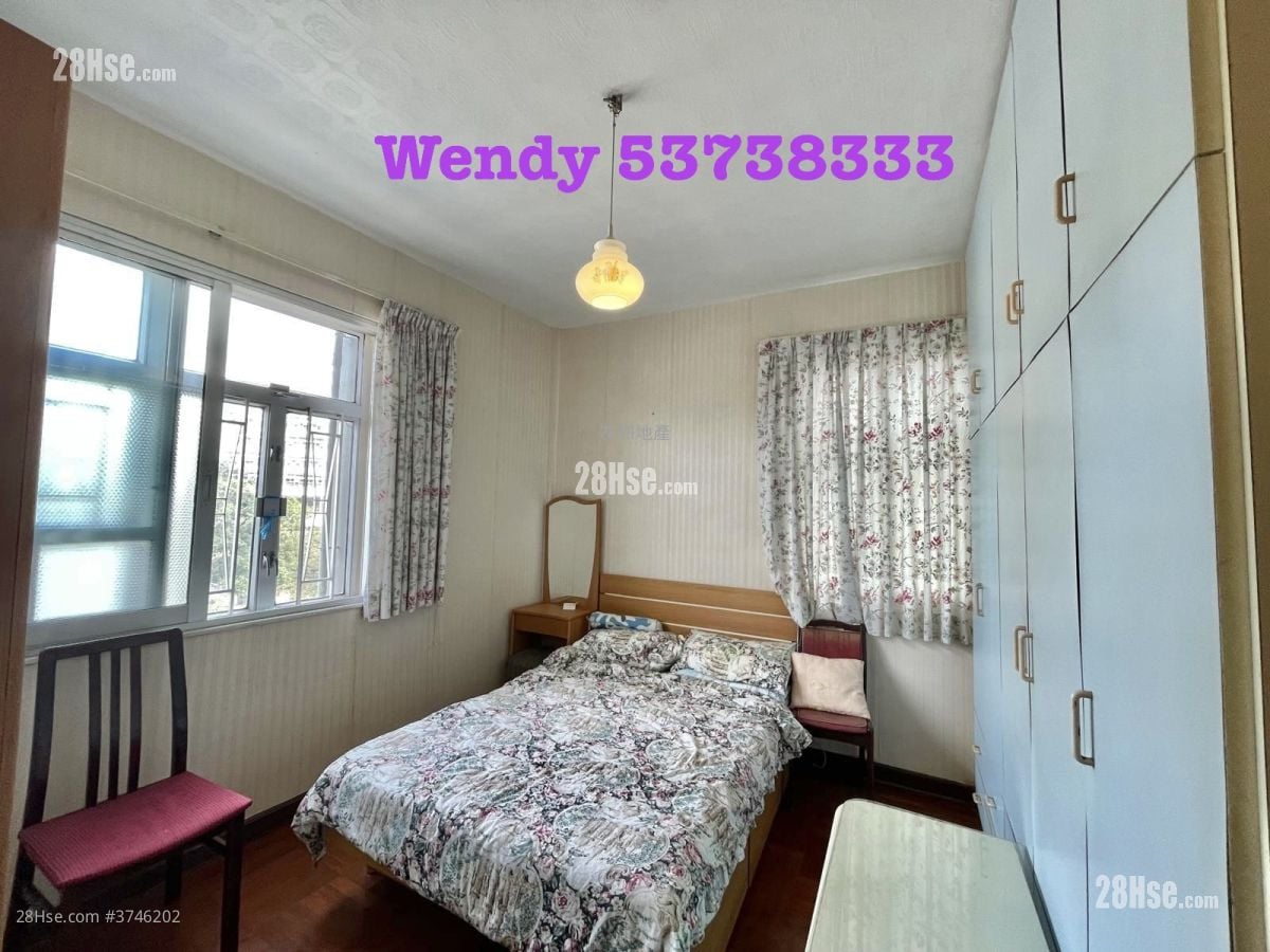 Mandarin Court Sell 3 Bedrooms , 2 Bathrooms 884 ft²