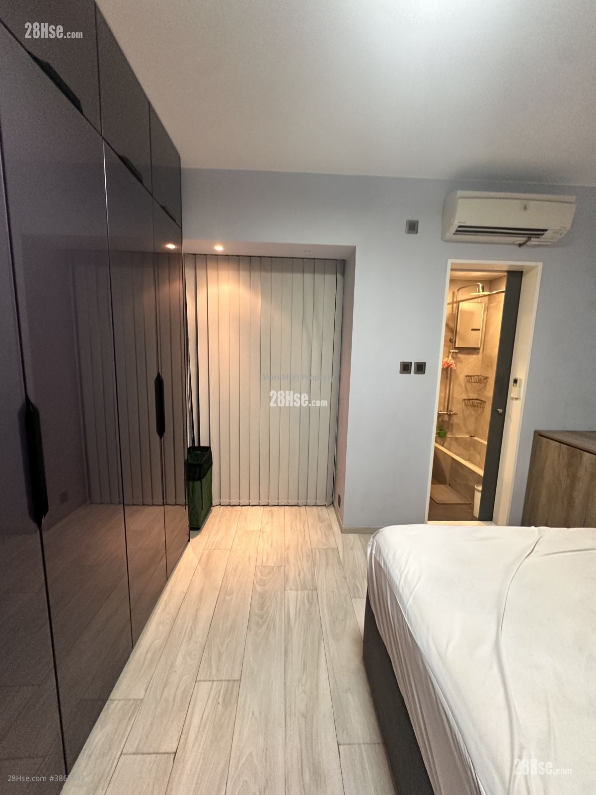 Way Man Court Rental 3 Bedrooms , 2 Bathrooms