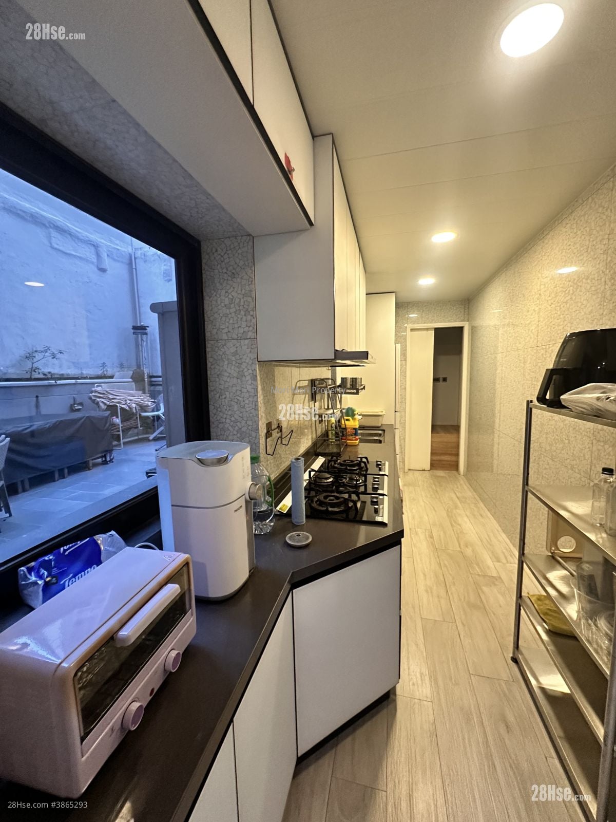 Way Man Court Rental 3 Bedrooms , 2 Bathrooms