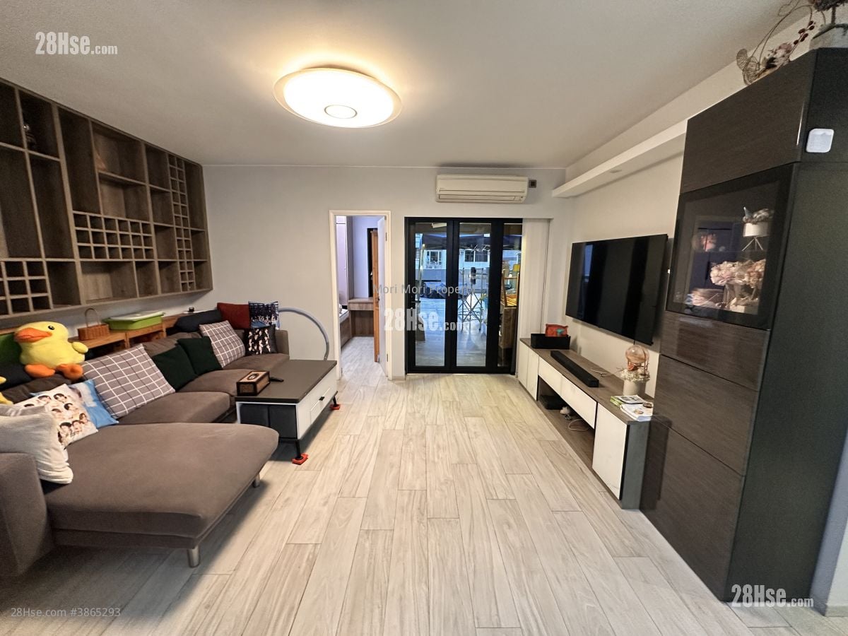 Way Man Court Rental 3 Bedrooms , 2 Bathrooms