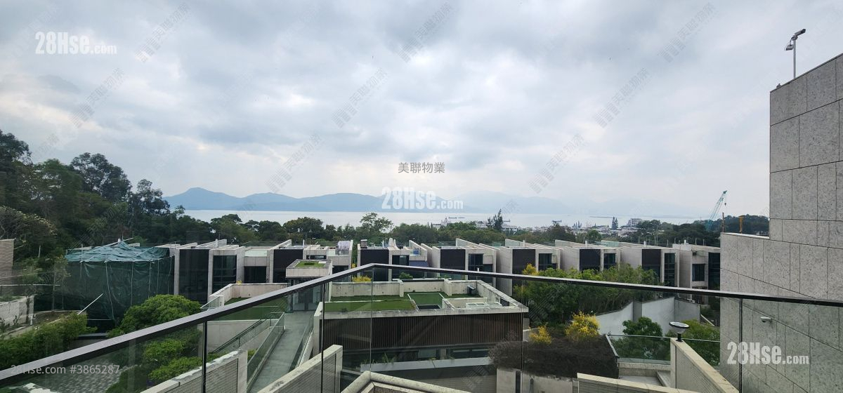 Peak Castle Rental 5+ Bedrooms , 5+ Bathrooms 3,357 ft²