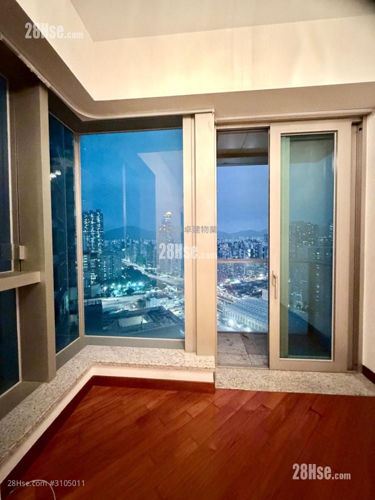 The Coronation Sell 2 Bedrooms , 1 Bathroom 513 ft²