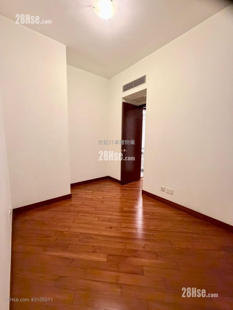 The Coronation Sell 2 Bedrooms , 1 Bathroom 513 ft²