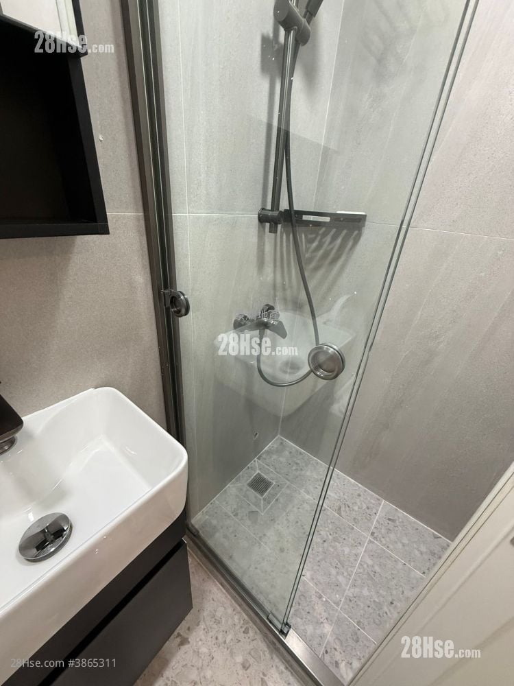 Man Wai Building Rental 1 Bedroom , 1 Bathroom 180 ft²