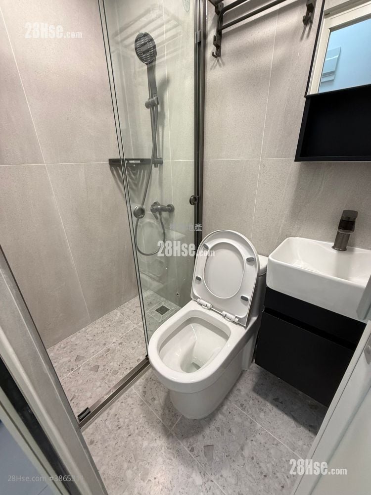 Man Wai Building Rental 1 Bedroom , 1 Bathroom 180 ft²