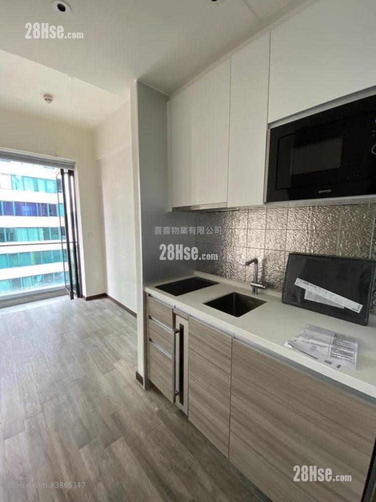 Appartment Rental Studio , 1 Bathroom 177 ft²