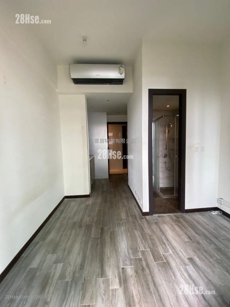 Appartment Rental Studio , 1 Bathroom 177 ft²