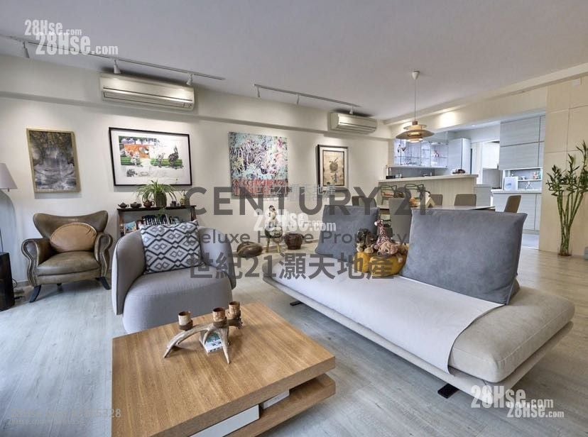 Forest Hill Sell 3 Bedrooms , 2 Bathrooms 1,551 ft²
