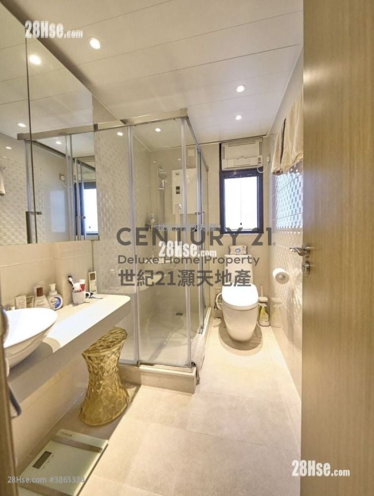 Forest Hill Sell 3 Bedrooms , 2 Bathrooms 1,551 ft²