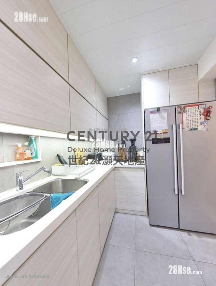 Forest Hill Sell 3 Bedrooms , 2 Bathrooms 1,551 ft²