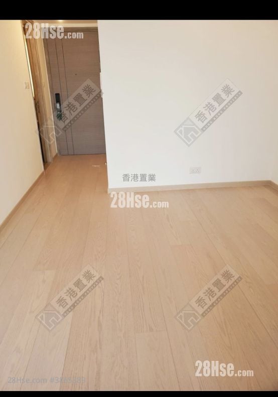 MALIBU 售盘 3 房 , 2 浴室 800 平方尺