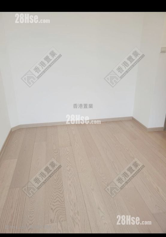 MALIBU 售盘 3 房 , 2 浴室 800 平方尺