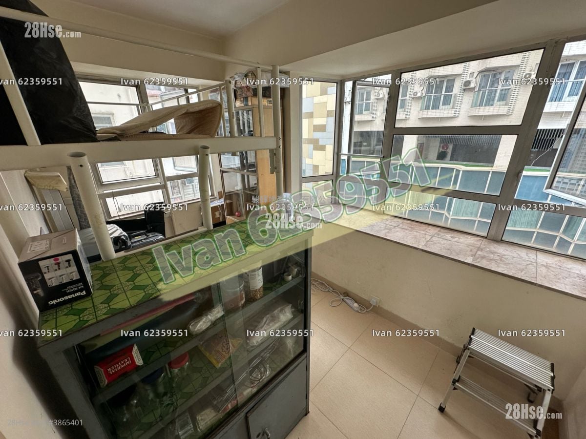 Po Hang Building Sell 2 Bedrooms , 1 Bathroom