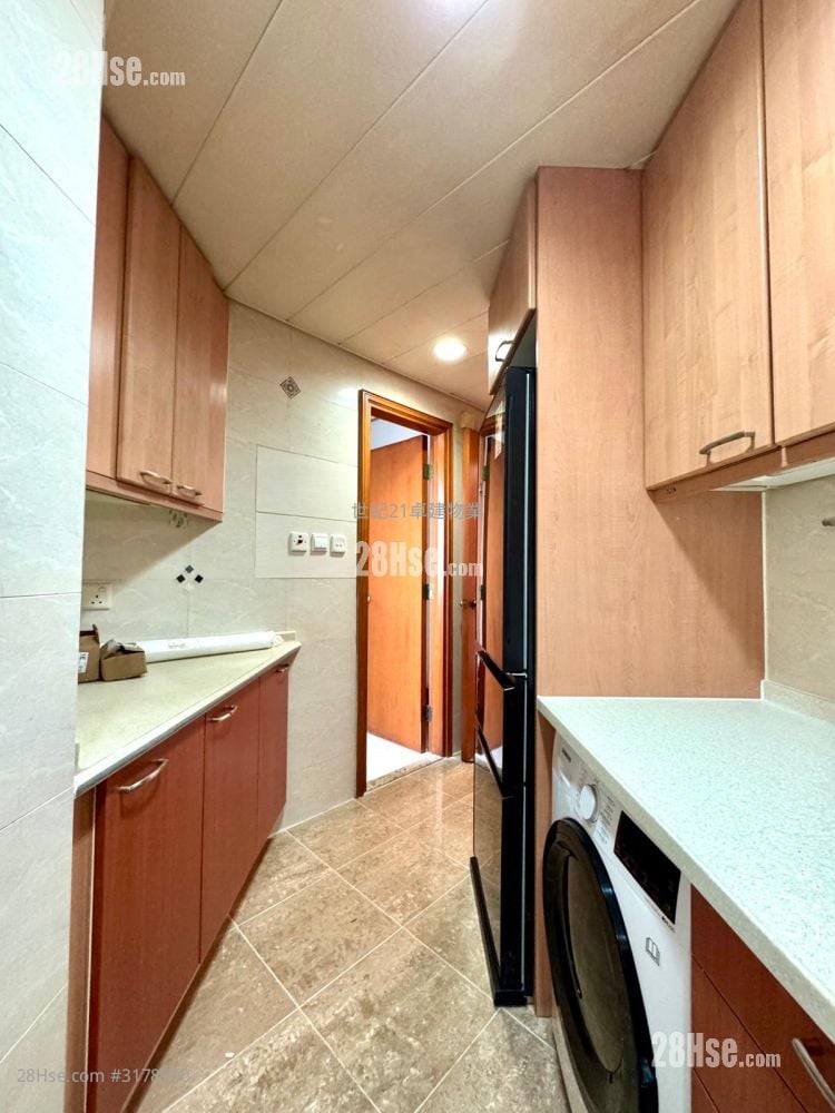 Sorrento Rental 3 Bedrooms , 2 Bathrooms 971 ft²