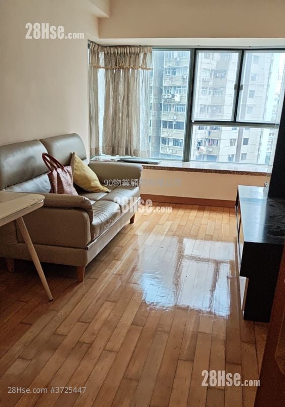 Queen's Terrace Sell 393 ft²
