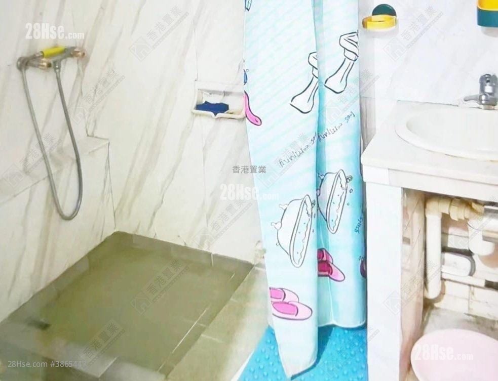 Tin Ma Court Rental 2 Bedrooms , 1 Bathroom 338 ft²