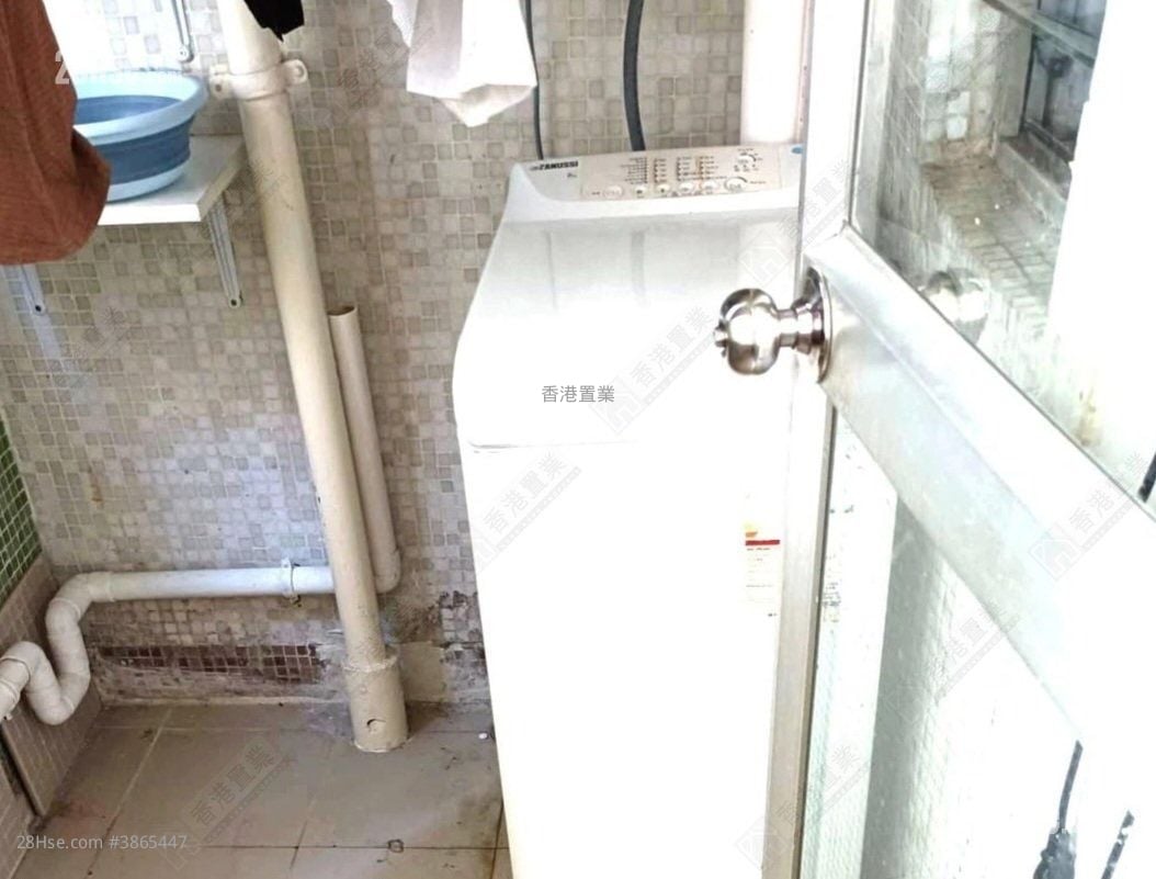 Tin Ma Court Rental 2 Bedrooms , 1 Bathroom 338 ft²