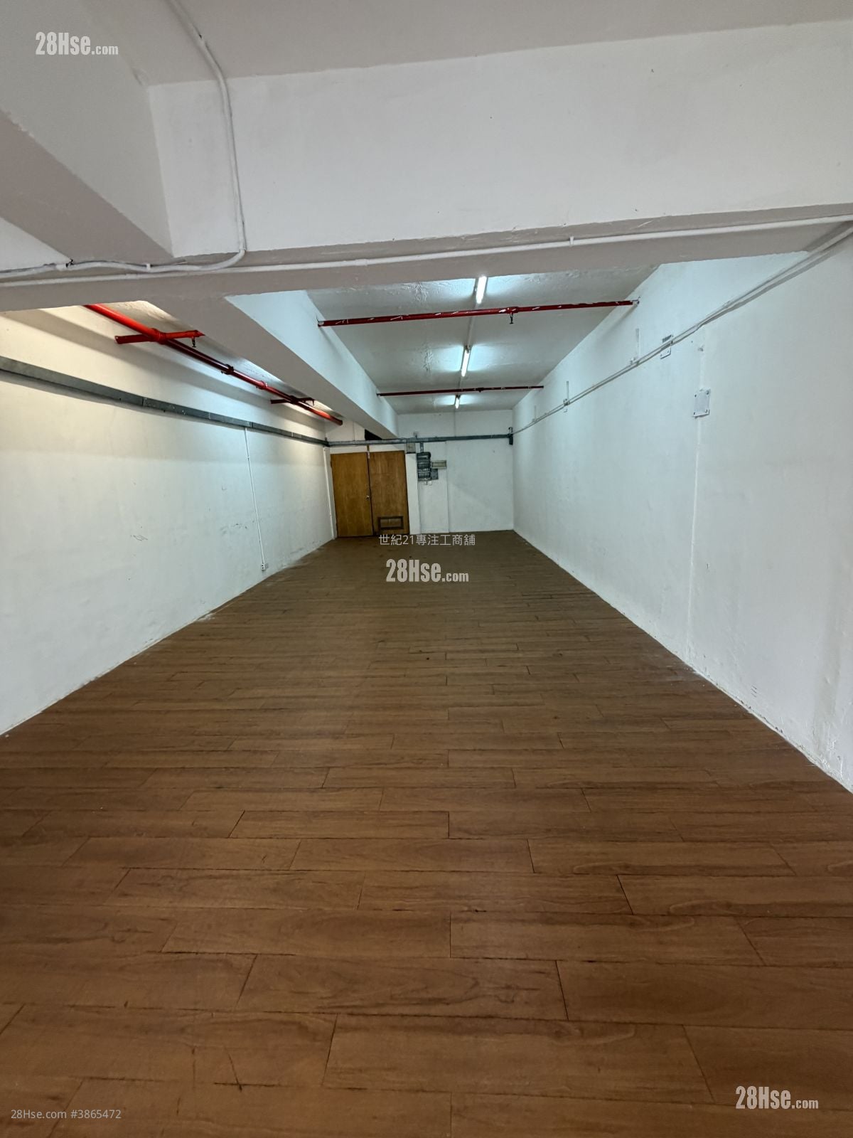 Yau Tong Industrial Building Rental 700 ft²