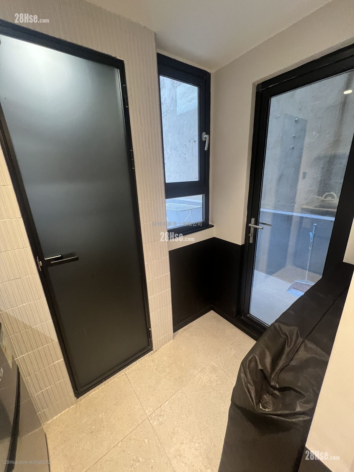 9-11 Staunton Street Rental 2 Bedrooms 300 ft²