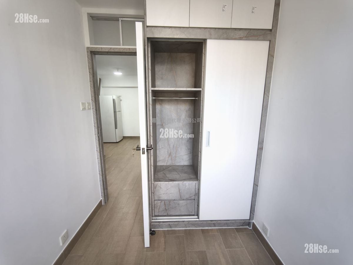 Kwong Lam Court Rental 2 Bedrooms , 1 Bathroom 384 ft²