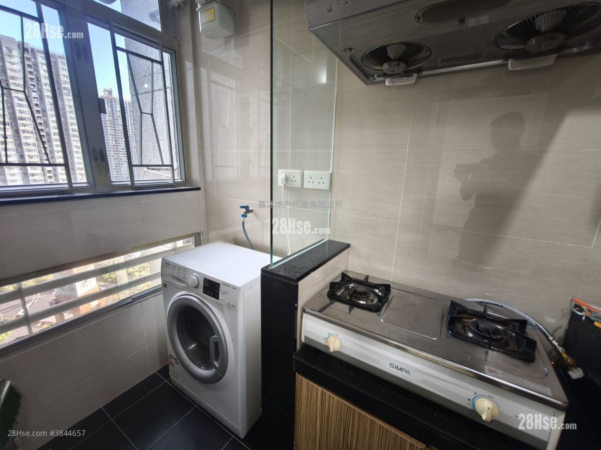Kwong Lam Court Rental 2 Bedrooms , 1 Bathroom 384 ft²