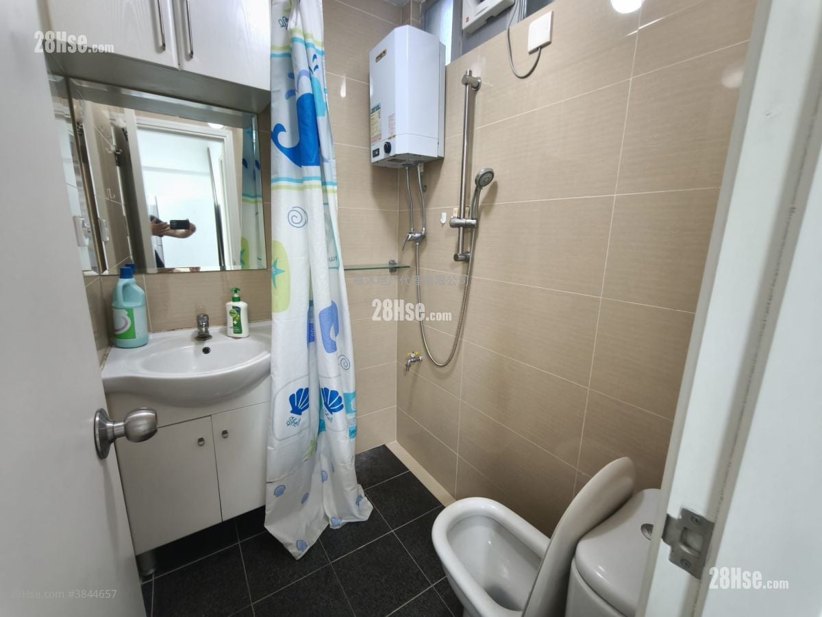 Kwong Lam Court Rental 2 Bedrooms , 1 Bathroom 384 ft²
