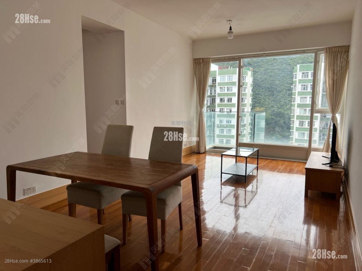 The Orchards Sell 3 Bedrooms , 2 Bathrooms 896 ft²