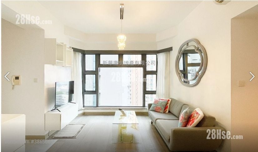 Palatial Crest Rental 3 Bedrooms , 2 Bathrooms 787 ft²