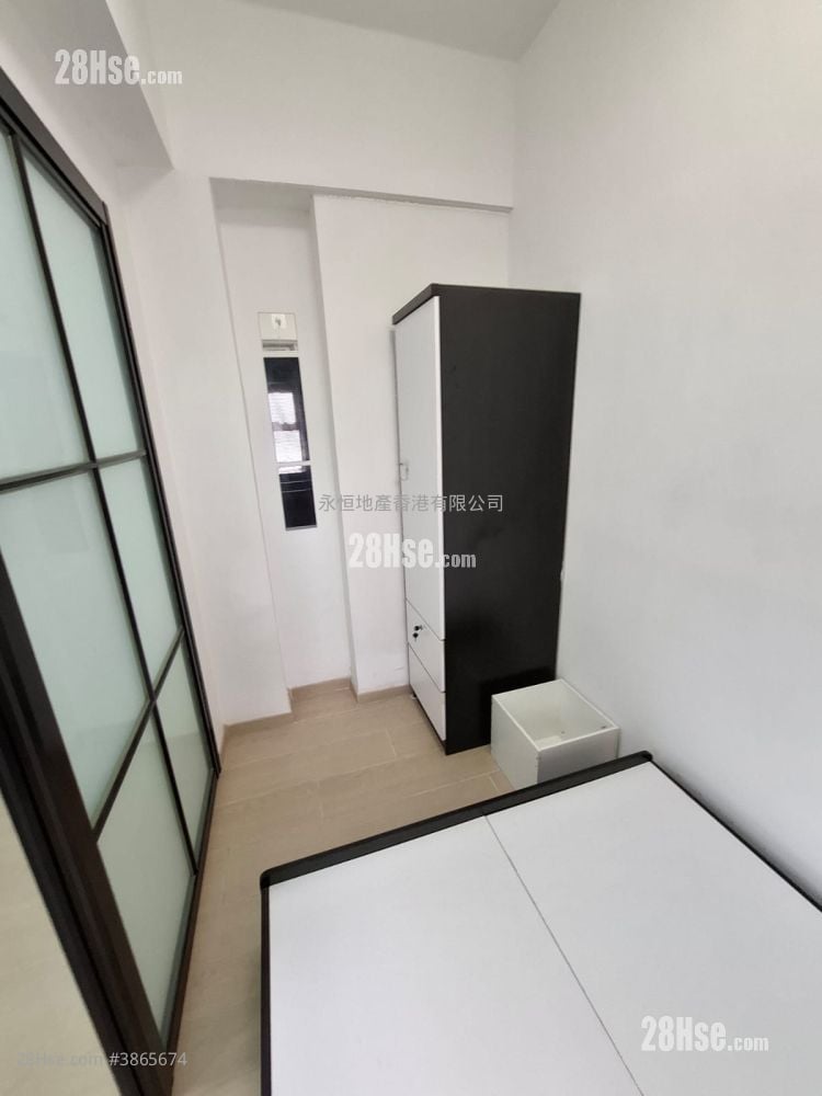 Apartment Rental 1 Bedroom , 1 Bathroom 160 ft²