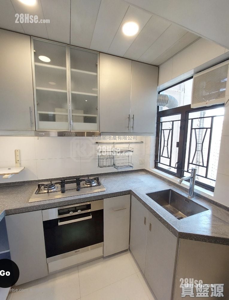 Seaview Garden Sell 3 Bedrooms , 2 Bathrooms 920 ft²