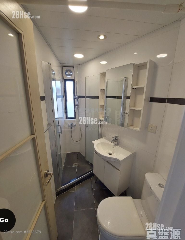 Seaview Garden Sell 3 Bedrooms , 2 Bathrooms 920 ft²