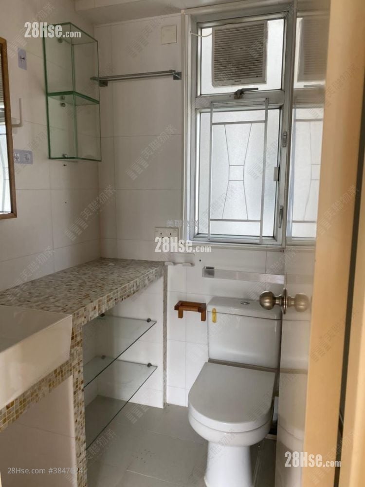 Tsuen Wan Plaza Sell 2 Bedrooms , 1 Bathroom 433 ft²