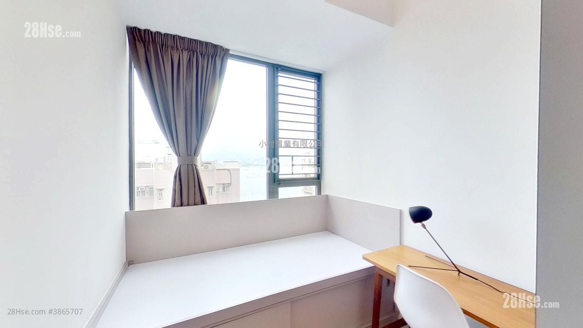 bedroom 1: 18 Catchick Street Rental 3 Bedrooms , 2 Bathrooms 550 ft²