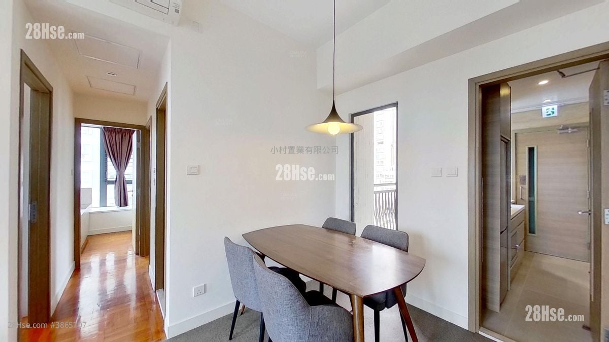 living room: 18 Catchick Street Rental 3 Bedrooms , 2 Bathrooms 550 ft²