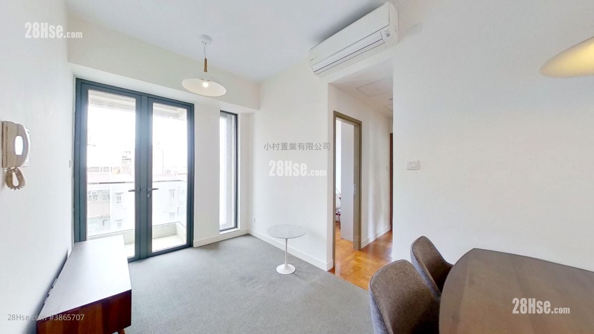 living room: 18 Catchick Street Rental 3 Bedrooms , 2 Bathrooms 550 ft²
