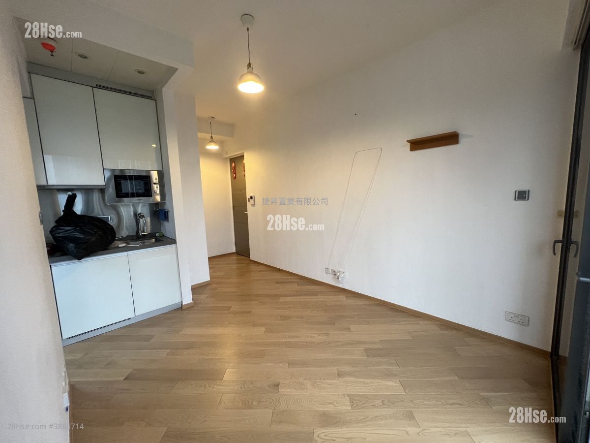 The Met. Focus Sell Studio , 1 Bathroom 241 ft²
