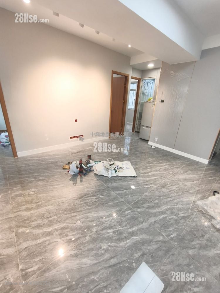 Ka Woo Building Sell 3 Bedrooms , 1 Bathroom 473 ft²