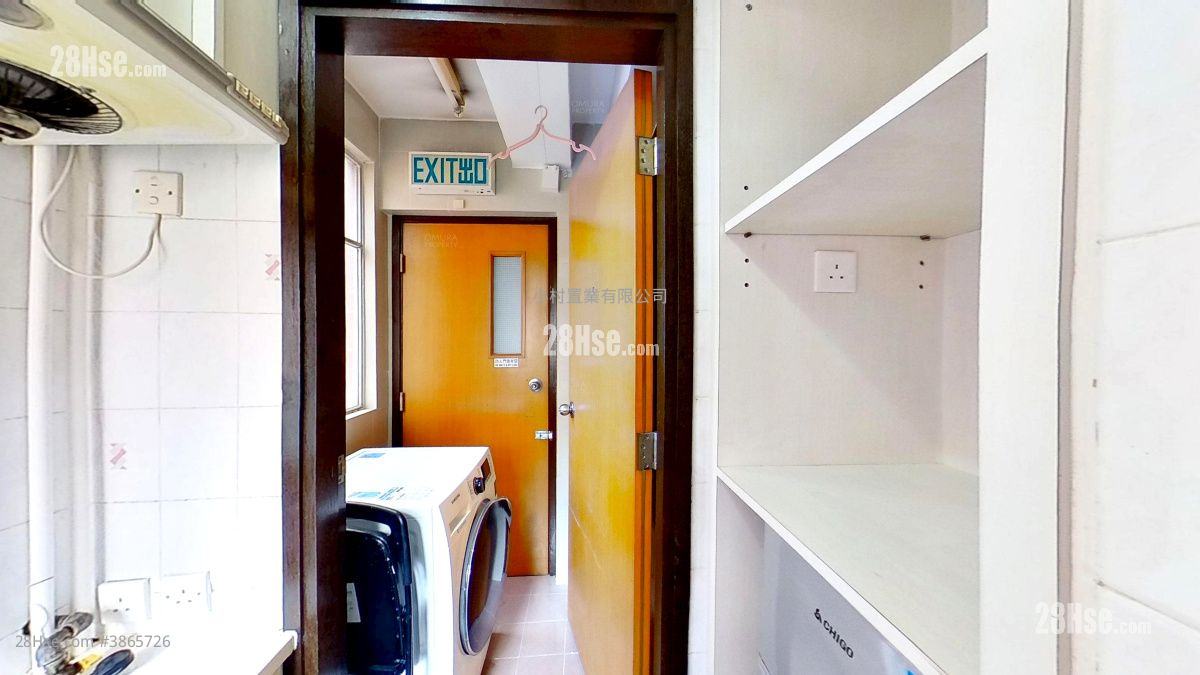 kitchen: Elegance Court Rental Studio , 1 Bathroom 220 ft²