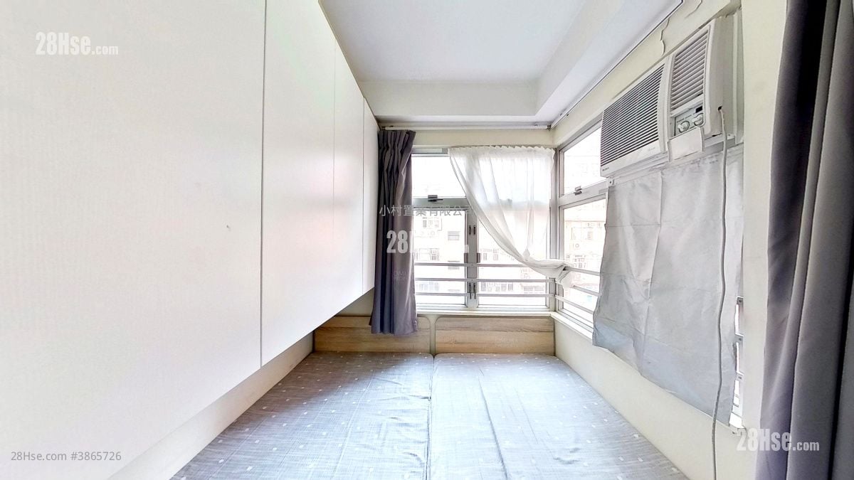 master room: Elegance Court Rental Studio , 1 Bathroom 220 ft²