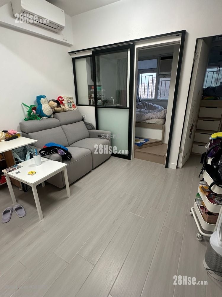 Yen Lok Building Sell 2 Bedrooms , 1 Bathroom 290 ft²