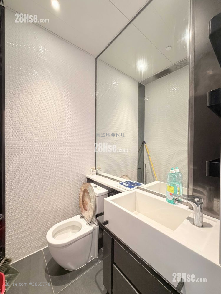 Kimberland Centre Rental 1 Toilet
